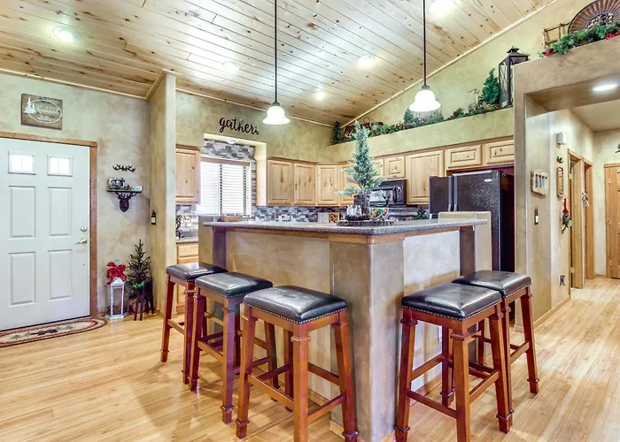 Outdoor Oasis: Family-friendly In Show Low! Сasa de vacaciones *